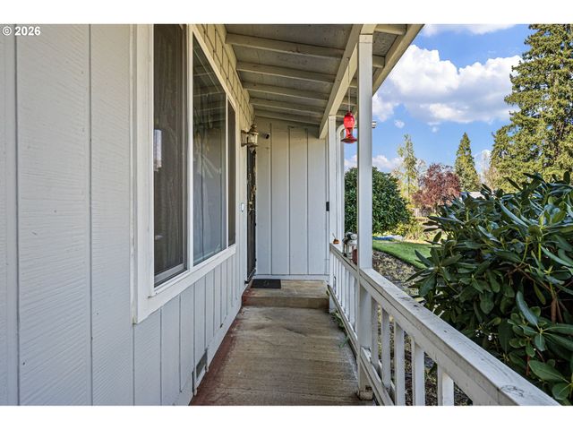 1580 BRITTANY St, Eugene, OR 97402