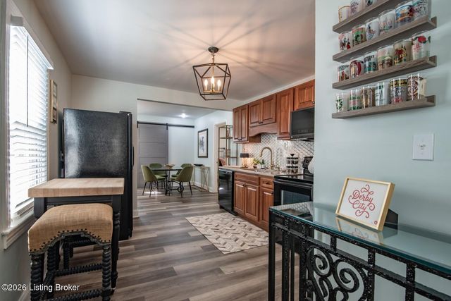 720 Gheens Ave, Louisville, KY 40214