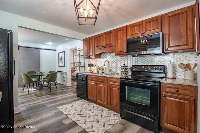 720 Gheens Ave, Louisville, KY 40214