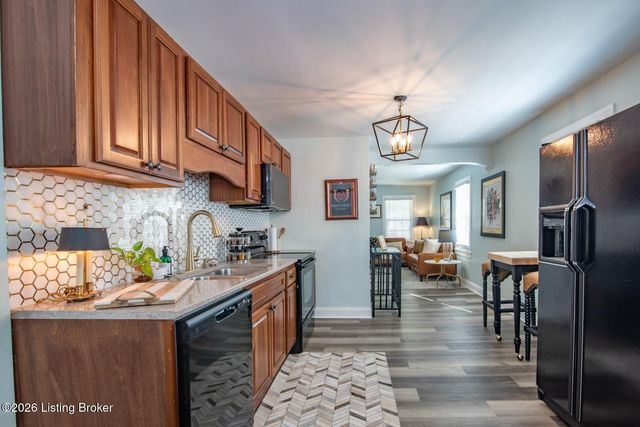 720 Gheens Ave, Louisville, KY 40214