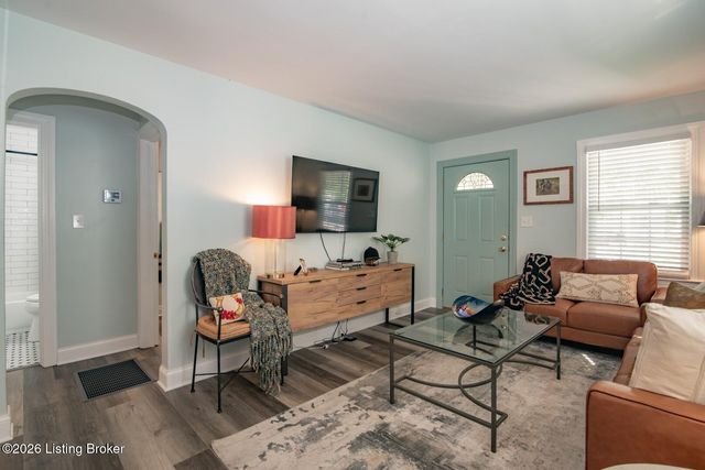 720 Gheens Ave, Louisville, KY 40214