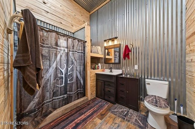 1780 Wolfhaven Rd, Spencer, TN 38585