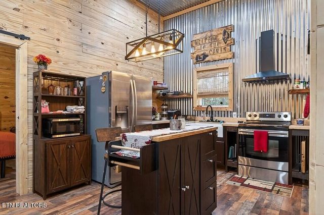 1780 Wolfhaven Rd, Spencer, TN 38585