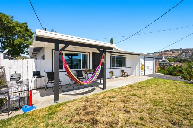 628 San Miguel St, Spring Valley, CA 91977
