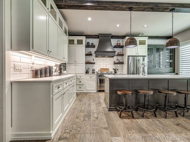 13 Redbud Street, Carlton Landing, OK 74432