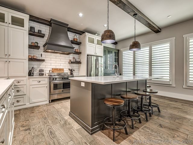 13 Redbud Street, Carlton Landing, OK 74432