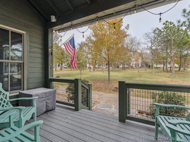 13 Redbud Street, Carlton Landing, OK 74432