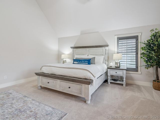 13 Redbud Street, Carlton Landing, OK 74432