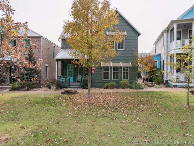 13 Redbud Street, Carlton Landing, OK 74432