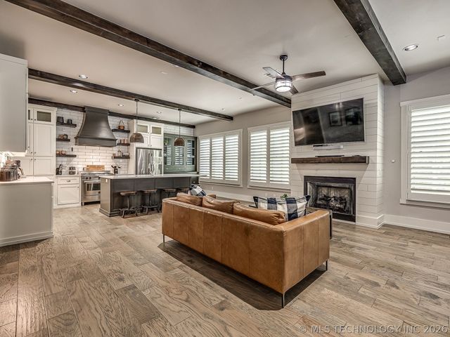 13 Redbud Street, Carlton Landing, OK 74432