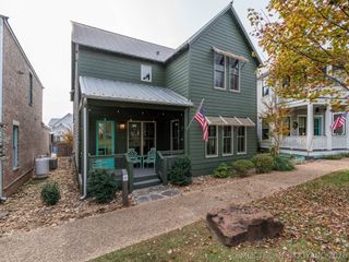 13 Redbud Street, Carlton Landing, OK 74432