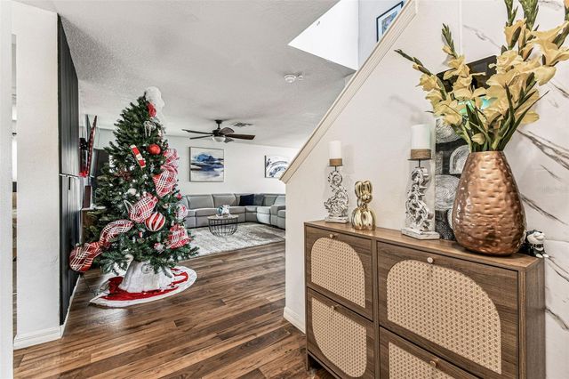 10403 LAGUNA PLAINS DRIVE, Riverview, FL 33578