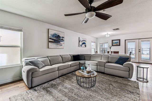 10403 LAGUNA PLAINS DRIVE, Riverview, FL 33578