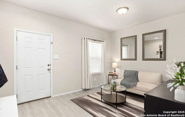 13031 Heathers Sun, St Hedwig, TX 78152