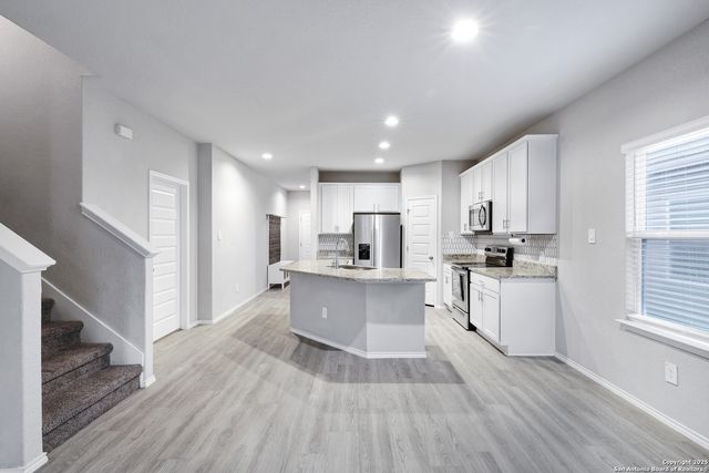 13031 Heathers Sun, St Hedwig, TX 78152