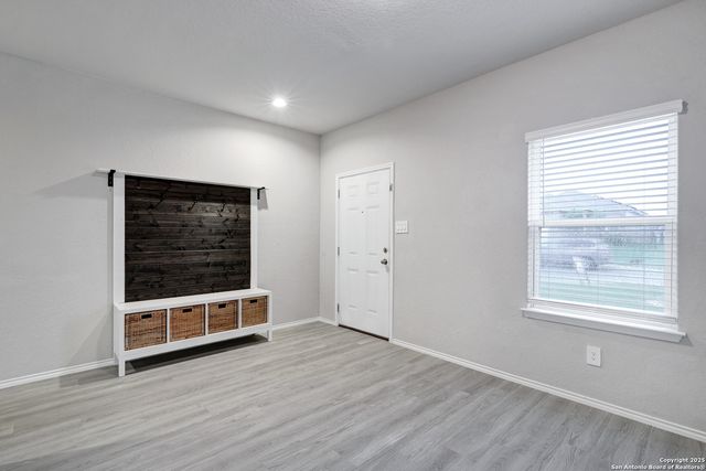 13031 Heathers Sun, St Hedwig, TX 78152