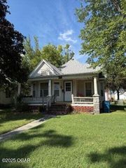 527 Olive Street, Carthage, MO 64836
