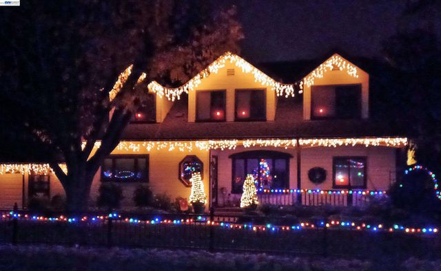 1002 El Curtola Blvd, Lafayette, CA 94595