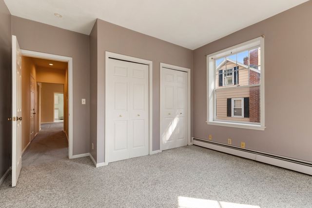 42 Broad St 3, Salem, MA 01970