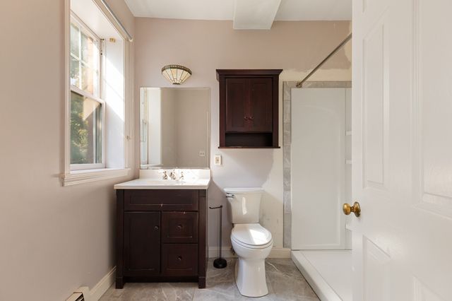 42 Broad St 3, Salem, MA 01970
