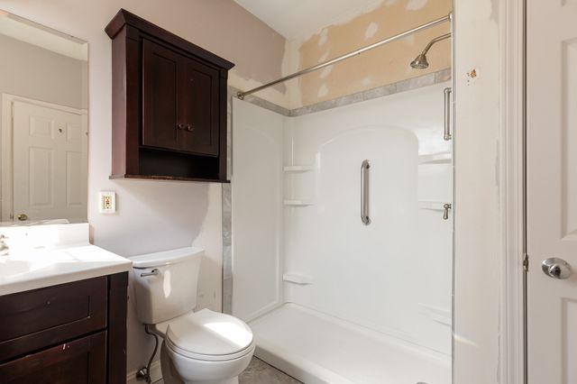 42 Broad St 3, Salem, MA 01970