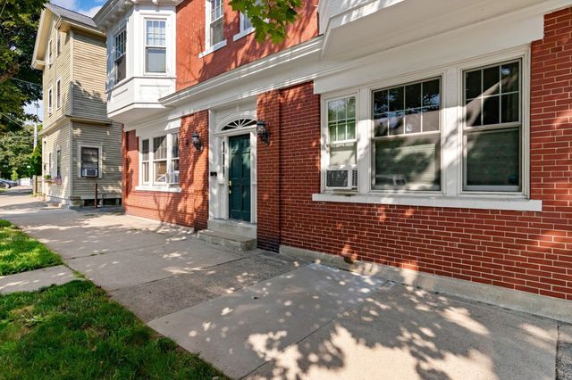 42 Broad St 3, Salem, MA 01970