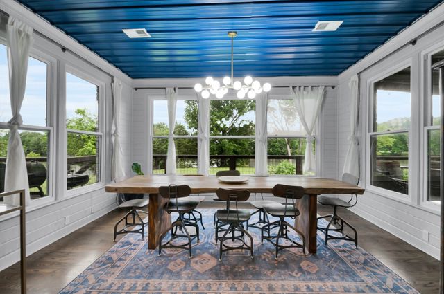 1014 Lakeview Cir, Ashland City, TN 37015