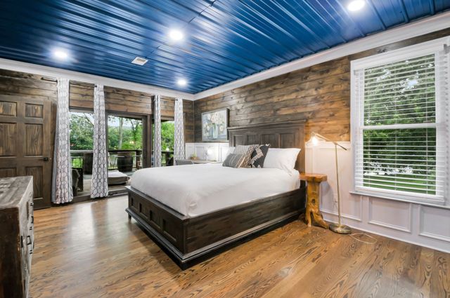 1014 Lakeview Cir, Ashland City, TN 37015