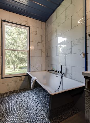 1014 Lakeview Cir, Ashland City, TN 37015