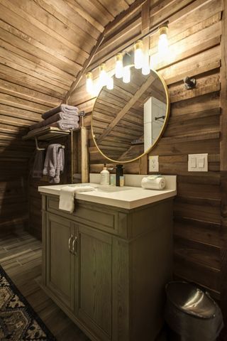 1014 Lakeview Cir, Ashland City, TN 37015