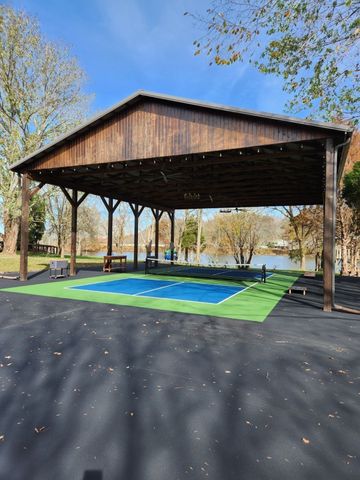 1014 Lakeview Cir, Ashland City, TN 37015