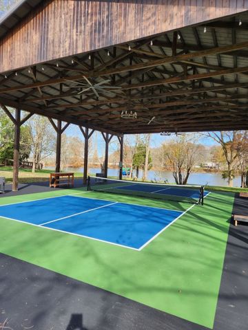 1014 Lakeview Cir, Ashland City, TN 37015