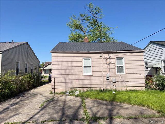 5698 Greenview Avenue, Detroit, MI 48228