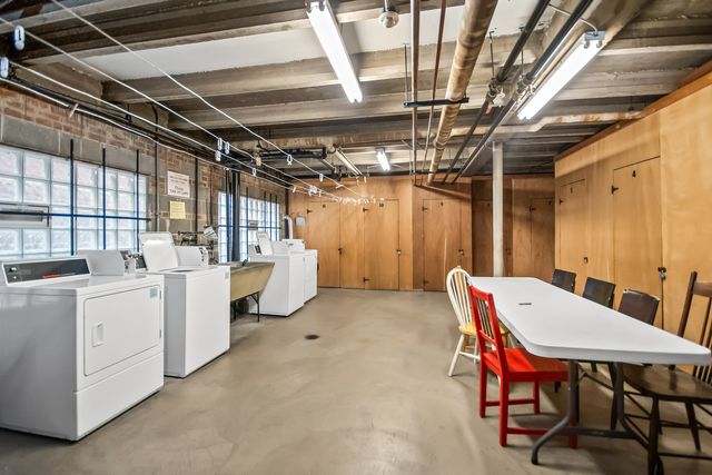 2230 Central Street G, Evanston, IL 60201