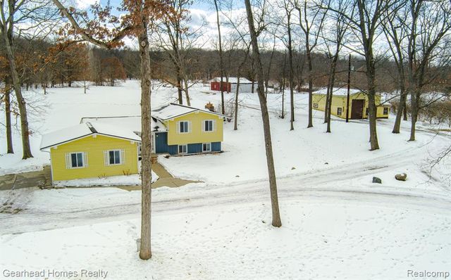 12749 Shaffer Road, Davisburg, MI 48350