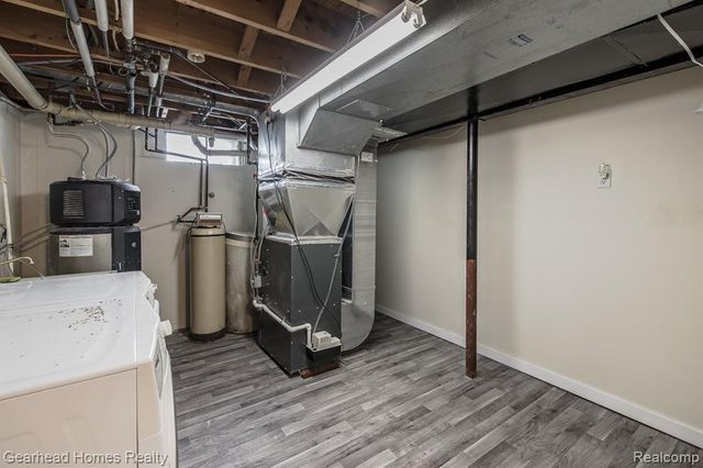 12749 Shaffer Road, Davisburg, MI 48350