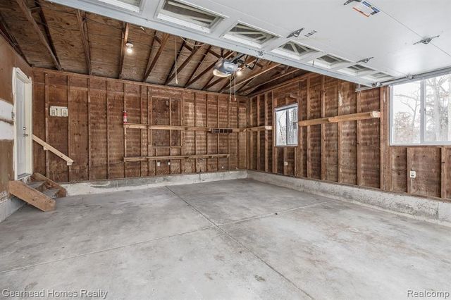 12749 Shaffer Road, Davisburg, MI 48350