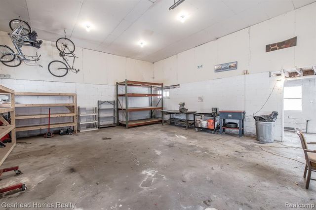 12749 Shaffer Road, Davisburg, MI 48350