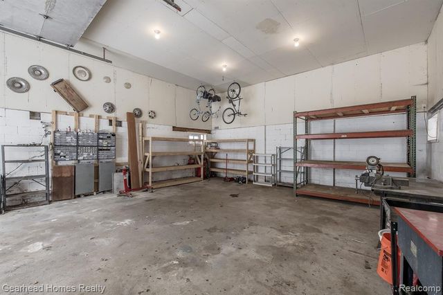 12749 Shaffer Road, Davisburg, MI 48350