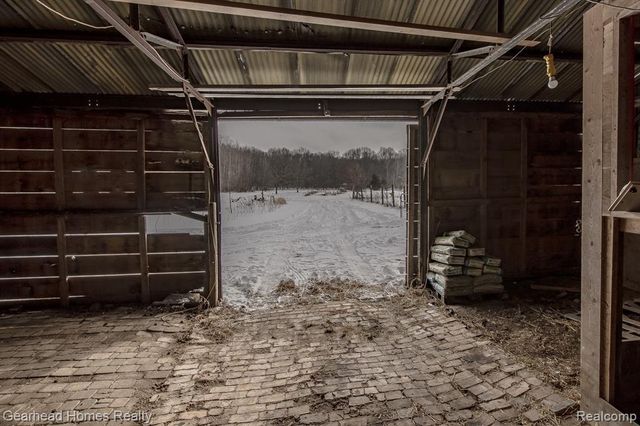 12749 Shaffer Road, Davisburg, MI 48350