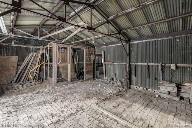 12749 Shaffer Road, Davisburg, MI 48350