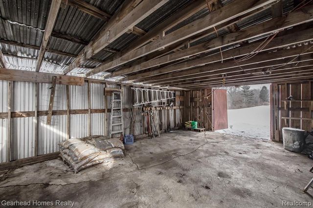 12749 Shaffer Road, Davisburg, MI 48350