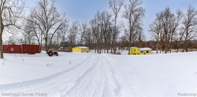 12749 Shaffer Road, Davisburg, MI 48350