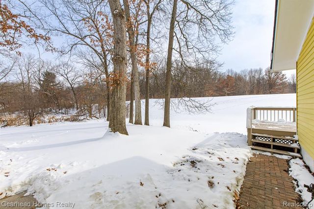 12749 Shaffer Road, Davisburg, MI 48350
