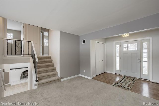 12749 Shaffer Road, Davisburg, MI 48350