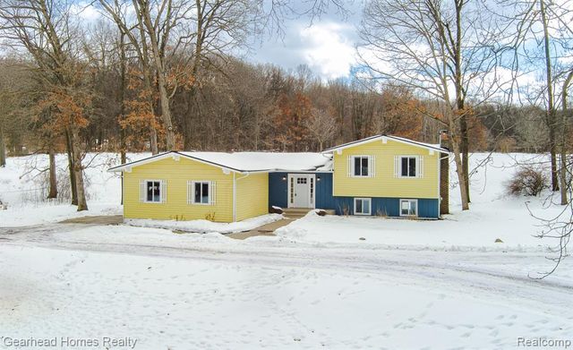 12749 Shaffer Road, Davisburg, MI 48350