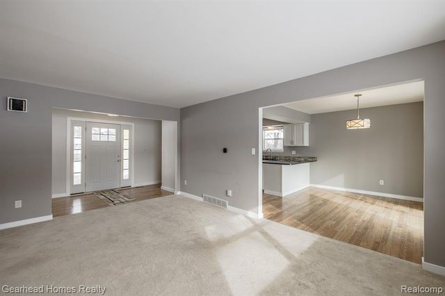 12749 Shaffer Road, Davisburg, MI 48350