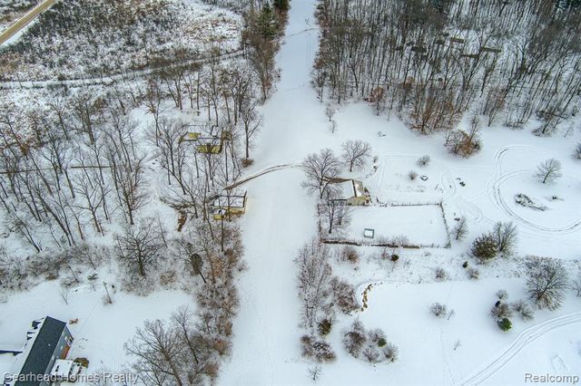 12749 Shaffer Road, Davisburg, MI 48350