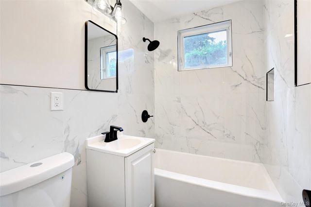 180 Kearsing Parkway B, Monsey, NY 10952