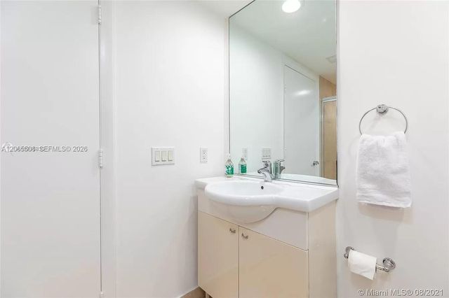 1830 S Ocean Drive 1606, Hallandale Beach, FL 33009